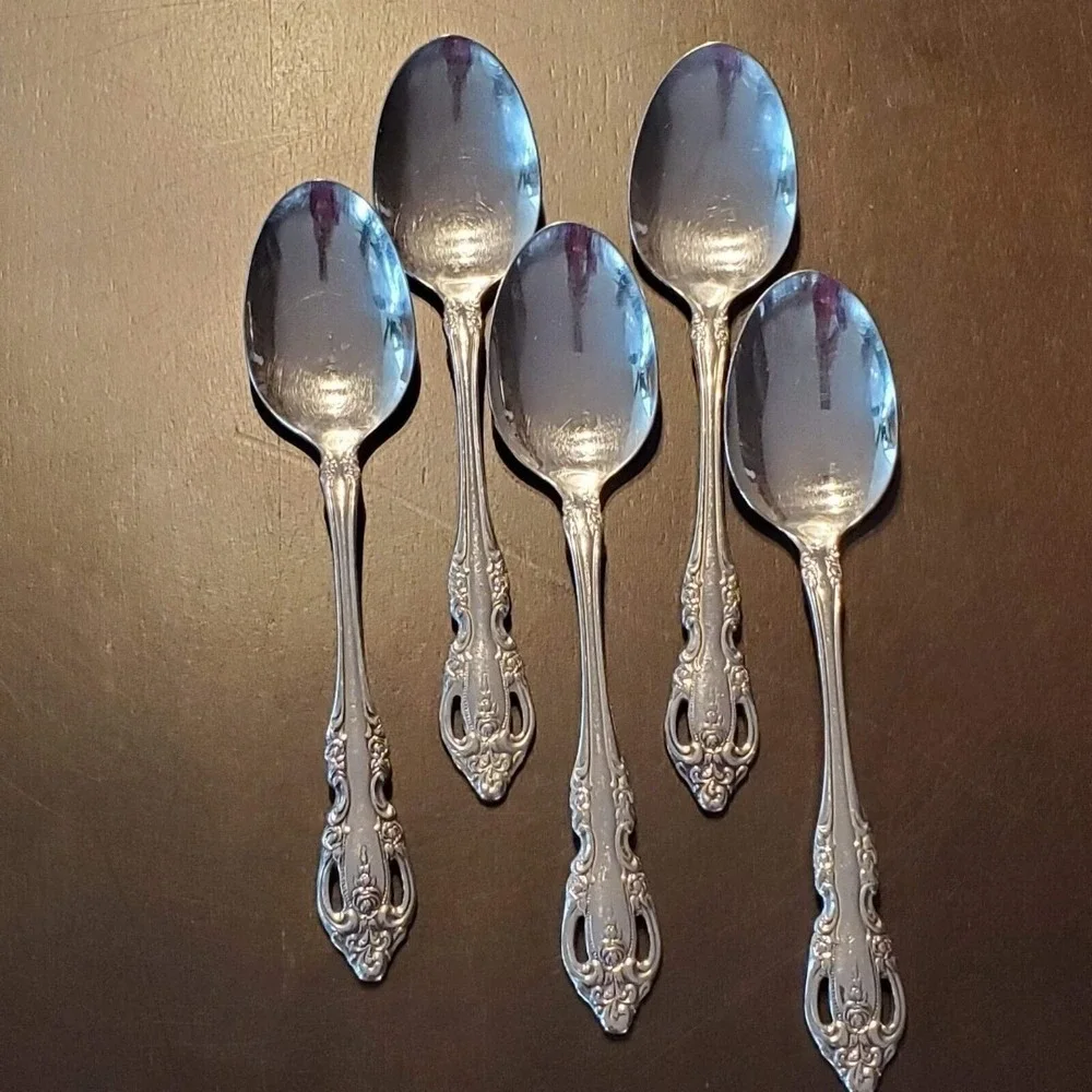 5 Oneida Community Brahms Stainless Place Table‎ Soup Spoons 6.75